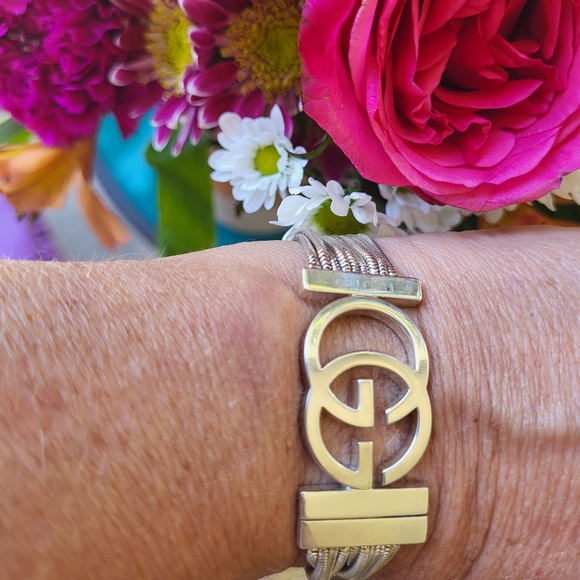 SALE!!! GUCCI DOUBLE GG BRACELET! π€© 6.7 inches - Picture 8 of 15